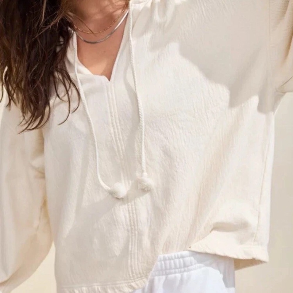 AERIE OVERSIZED Cream Lightweight V-Neck Hoodie Top(runs like a Size S)